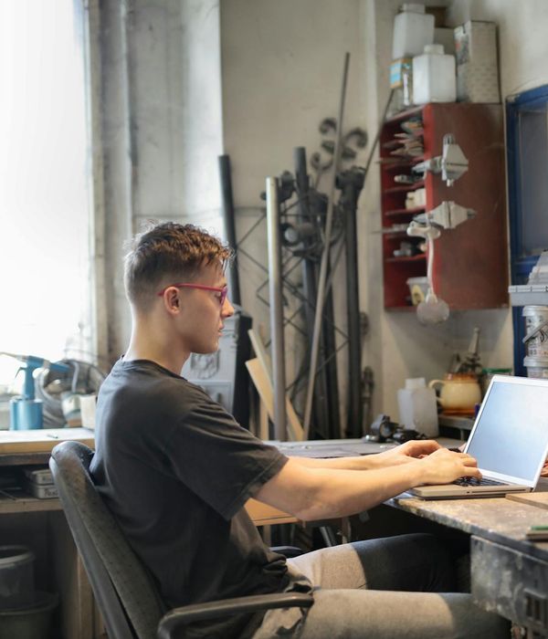 Expert male technician using advanced diagnostic tools